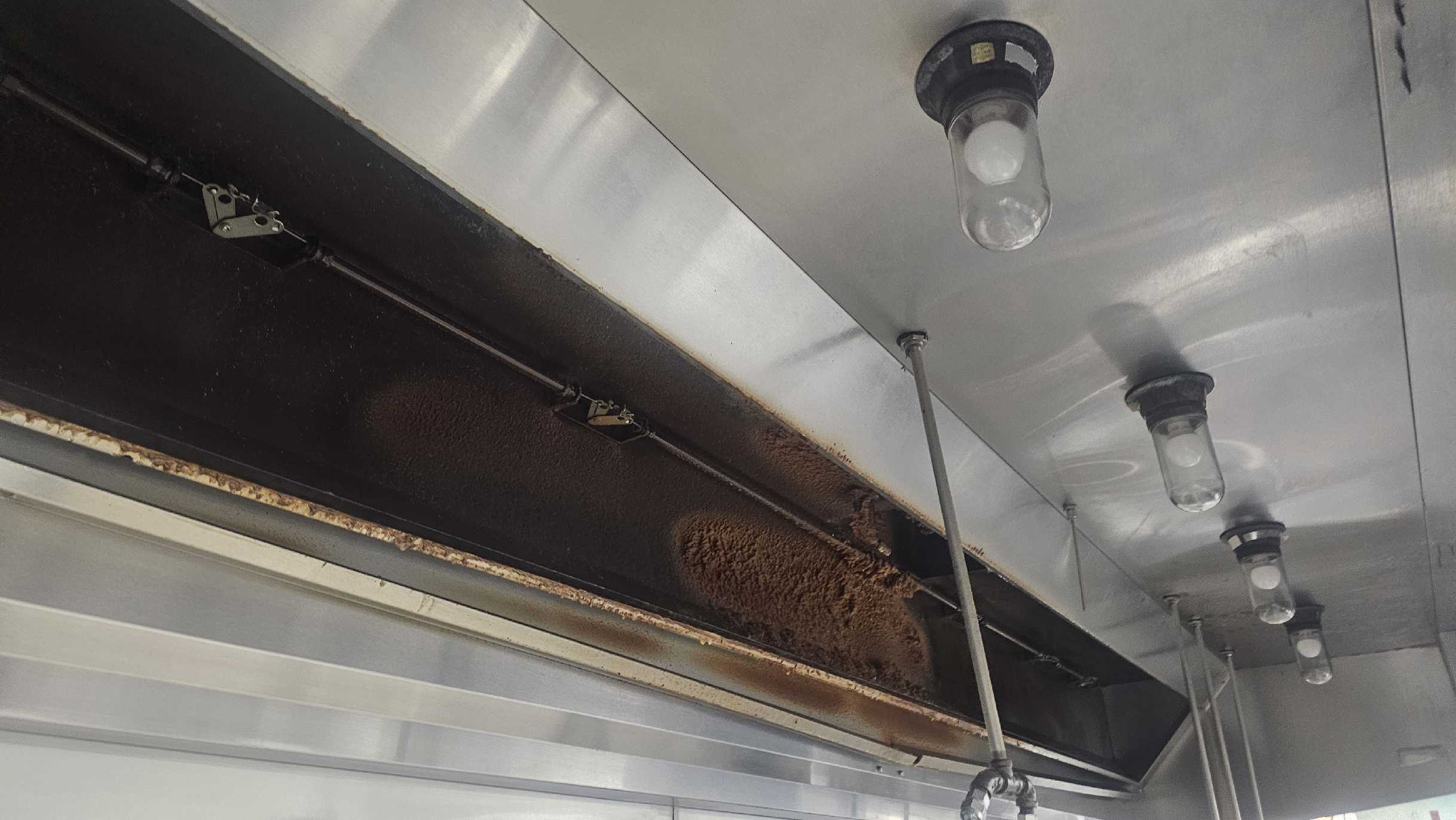 Hood Cleaning 3 Premier Grease 2BEFORE Premier Grease